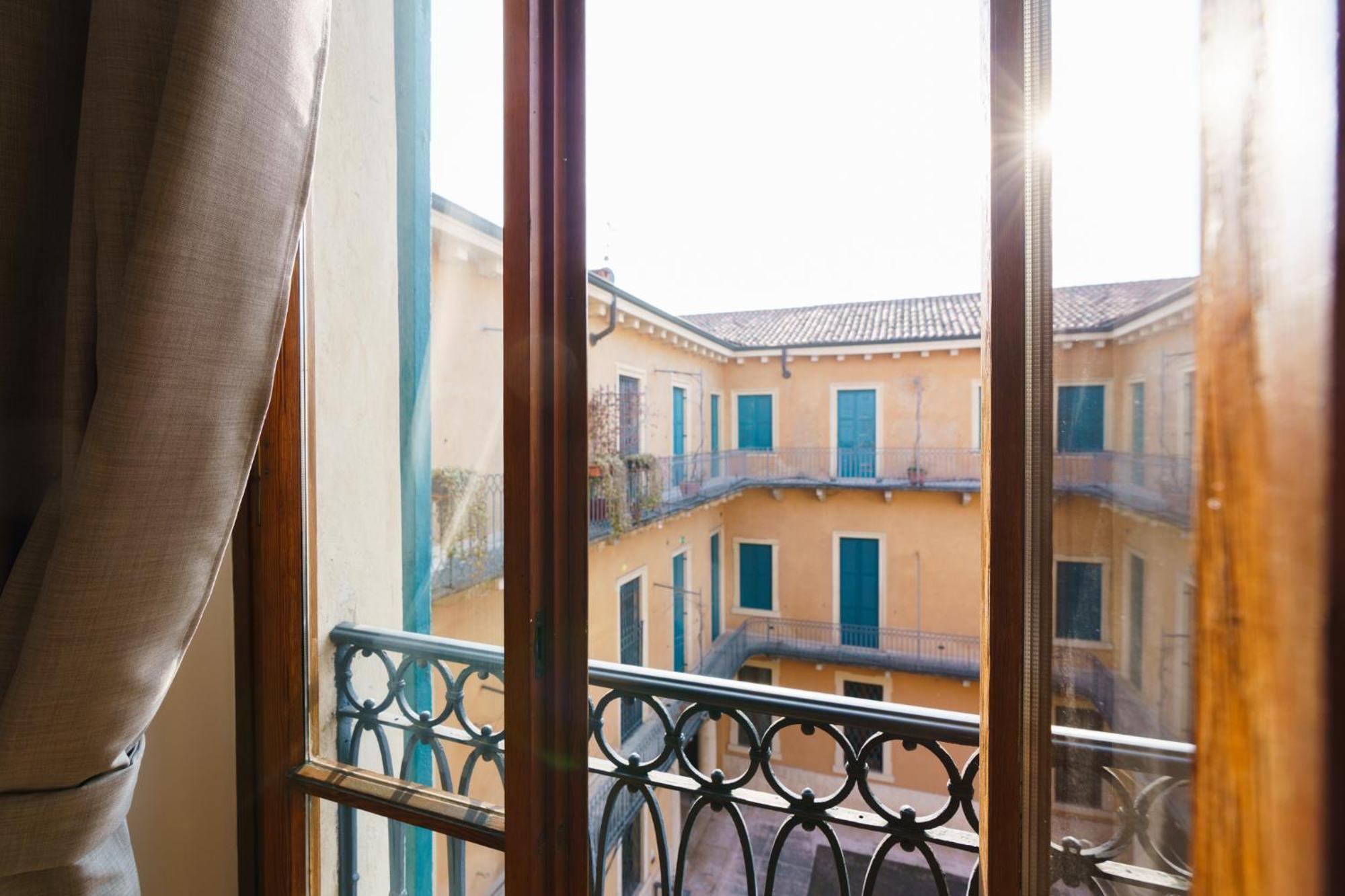 Residenza Cattaneo Verona Exterior foto